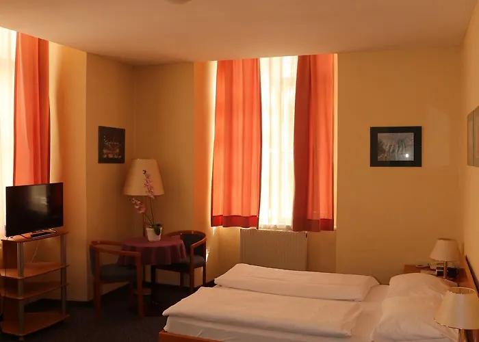 Very Apartments, 5 Min To Center, No Reception