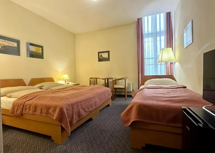 Very Apartments, 5 Min To Center, No Reception 3*