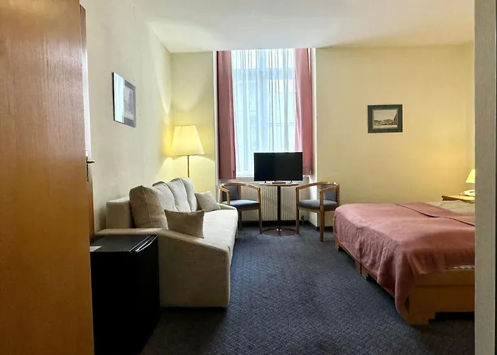 Very Apartments, 5 Min To Center, No Reception Hotel 3*