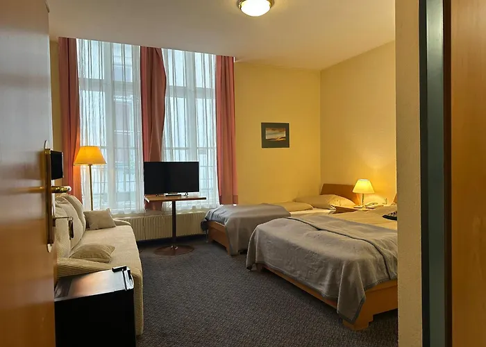 Very Apartments, 5 Min To Center, No Reception 3*