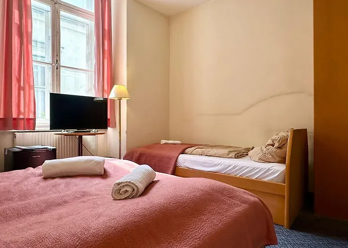 Very Apartments, 5 Min To Center, No Reception Hotel 3*