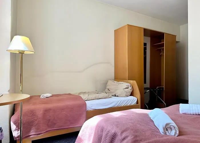 Hotel Very Apartments, 5 Min To Center, No Reception 3*