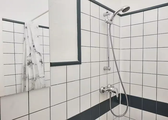 Very Apartments, 5 Min To Center, No Reception Hotel