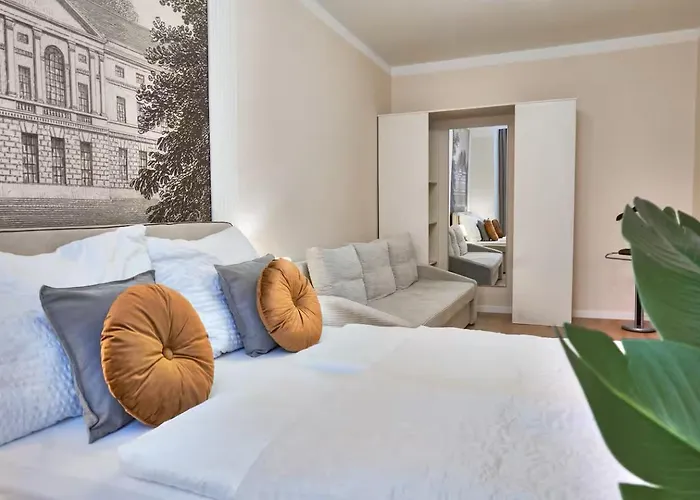 Hotel Very Apartments, 5 Min To Center, No Reception 3*