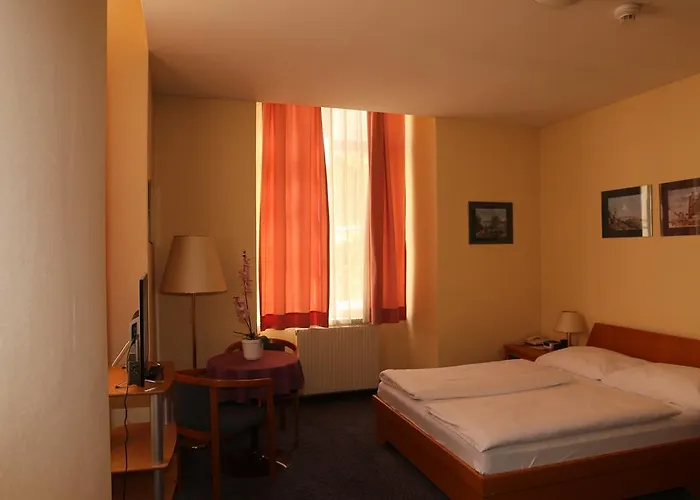 Very Apartments, 5 Min To Center, No Reception Hotel 3*