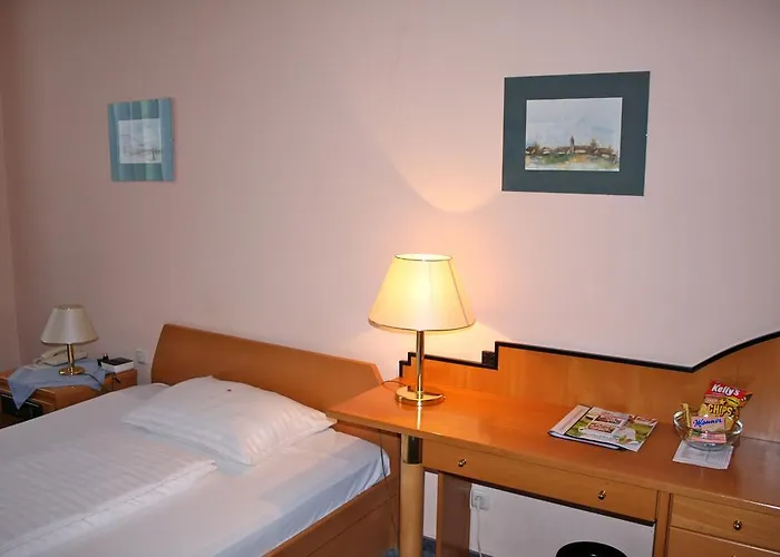 Very Apartments, 5 Min To Center, No Reception Wenen